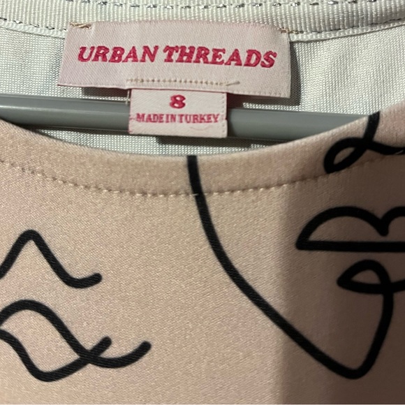 Urban Threads Light Pink / Nude Abstract Face Print T-Shirt Dress - Picture 2 of 3